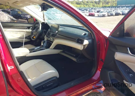 2018 Honda Accord Ex-L z USA, uszkodzony, nr VIN 1HGCV1F53JA107421